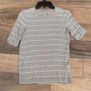 Banana Republic Gray and White Striped Tee